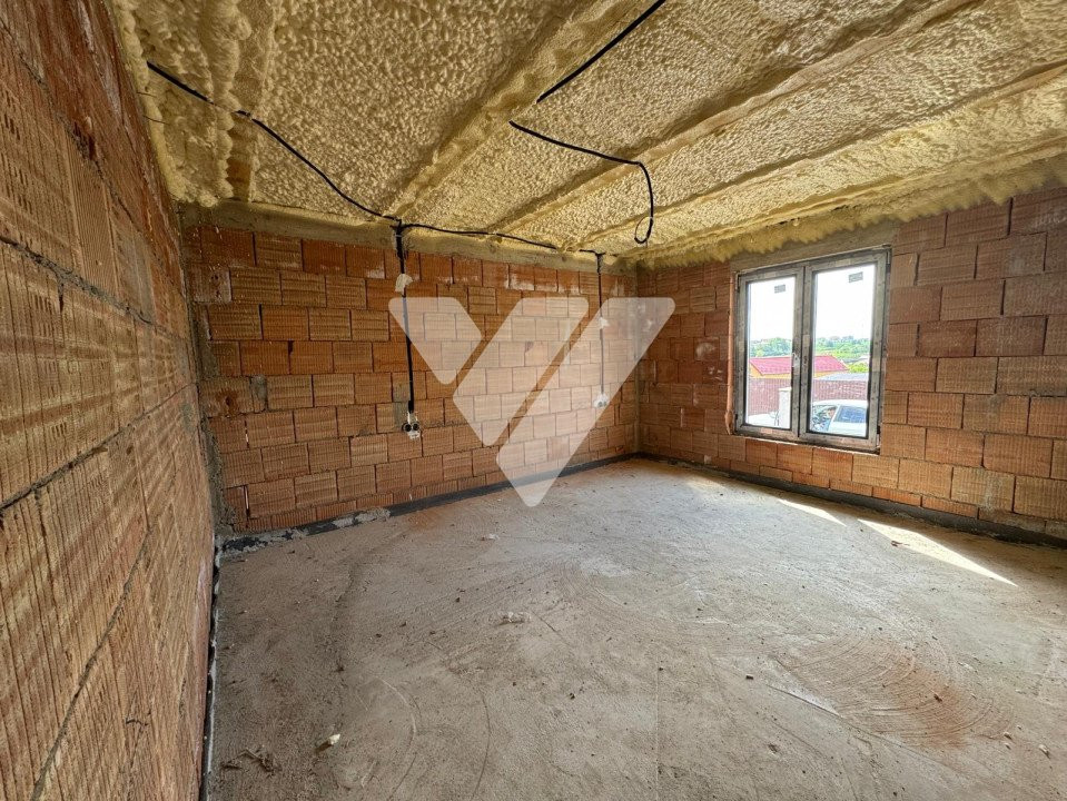 Casa individuala 4 camere 2 bai la cheie teren 500 mp Sura Mica Sibiu
