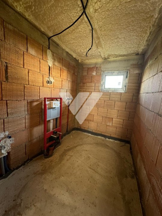 Casa individuala 4 camere 2 bai la cheie teren 500 mp Sura Mica Sibiu