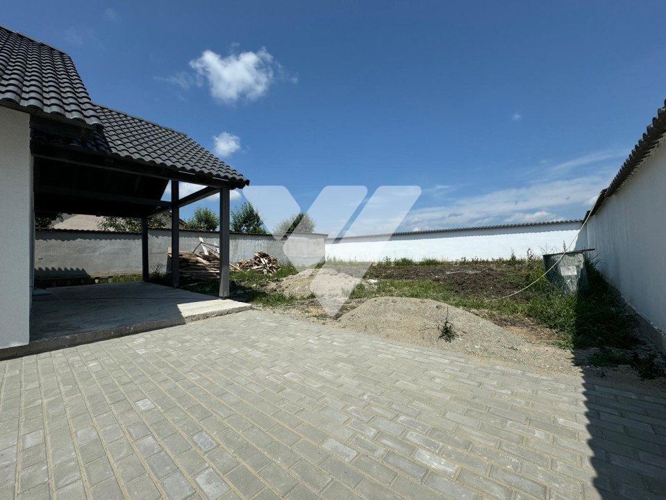 Casa individuala 4 camere 2 bai la cheie teren 500 mp Sura Mica Sibiu