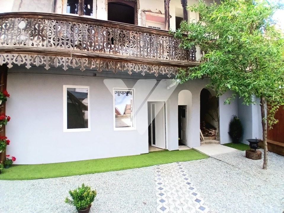 Oportunitate - Garsoniera decomandata + 30 mp curte Centru Sibiu 