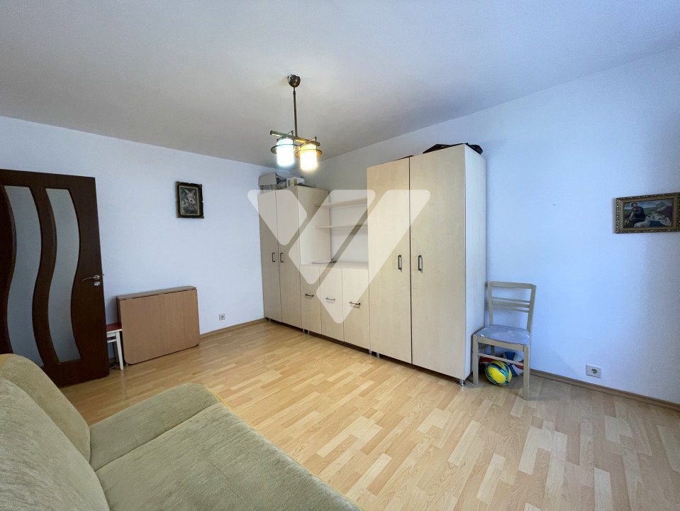 Apartament 2 camere decomandat 49 mp etaj 3 - Vasile Aaron Sibiu