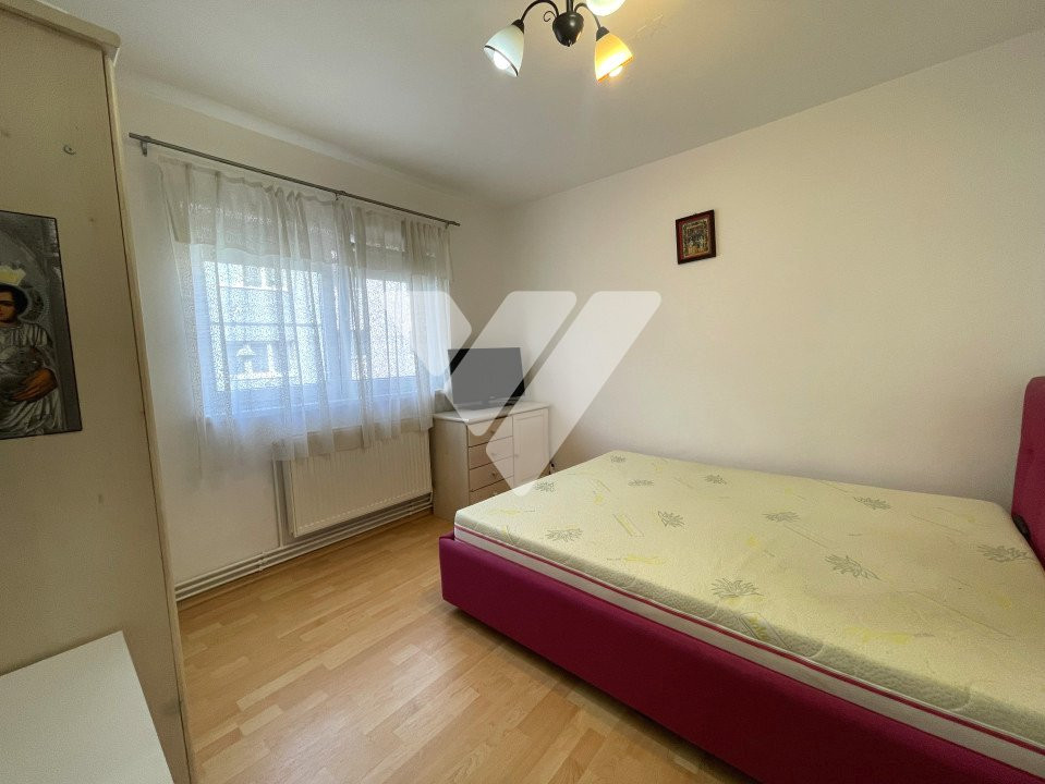 Apartament 2 camere decomandat 49 mp etaj 3 - Vasile Aaron Sibiu