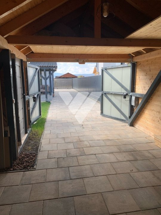 Casa de lux cu panouri solare și curte generoasa – Cristian, Sibiu