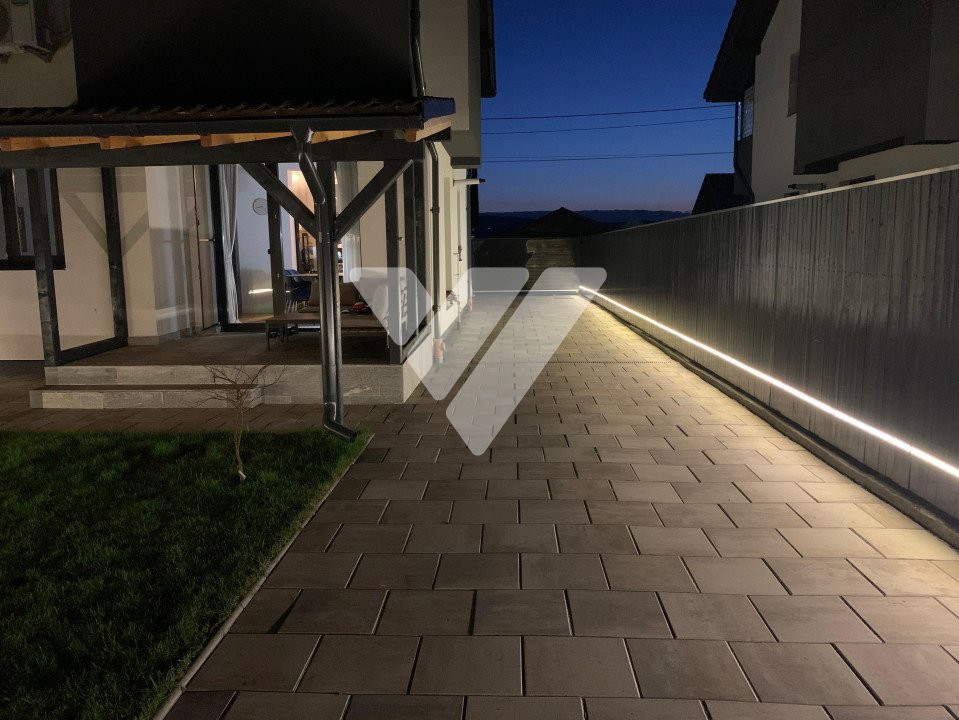 Casa de lux cu panouri solare și curte generoasa – Cristian, Sibiu