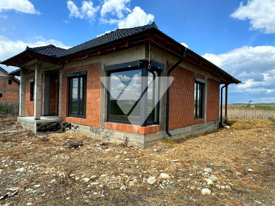 Casa individuala 4 camere 2 bai teren 422 mp Sura Mica Sibiu