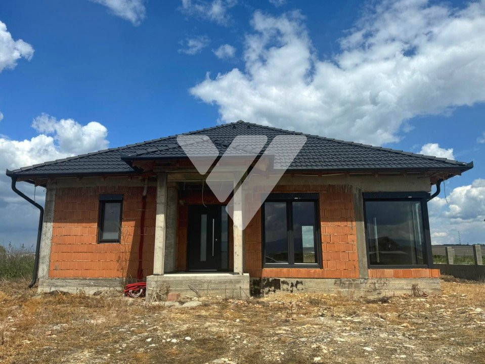 Casa individuala 4 camere 2 bai teren 422 mp Sura Mica Sibiu