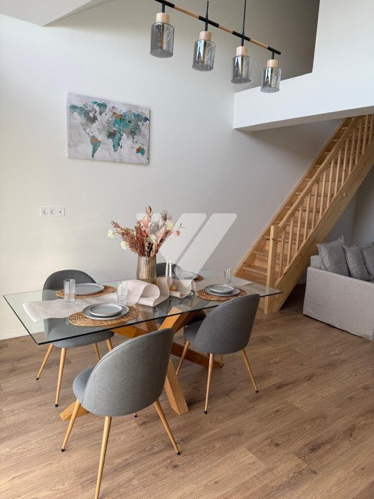 Penthouse modern pe 2 niveluri 2 camere 55 mp mobilat utilat Zona Vest