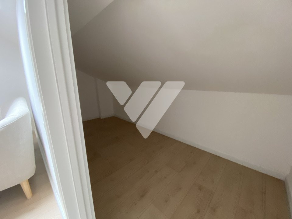 Penthouse de lux 4 camere 107 mp utili de inchiriat - zona Vest Sibiu