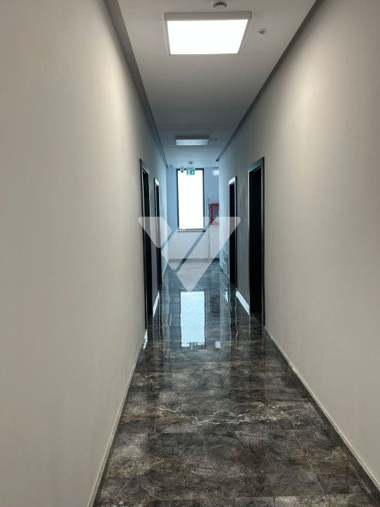 Spațiu comercial / birou / salon de înfrumusețare de 20 mp – parcare inclusa