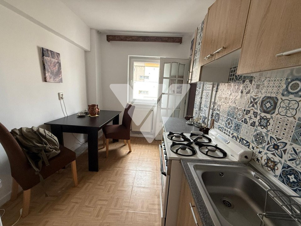 Apartament 3 camere, Decomandat, Etaj intermediar  - Soseaua Alba Iulia