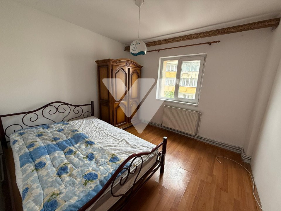 Apartament 3 camere, Decomandat, Etaj intermediar  - Soseaua Alba Iulia