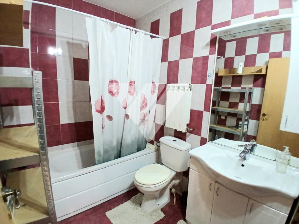 Apartament 3 camere, parter, zona Valea Aurie 