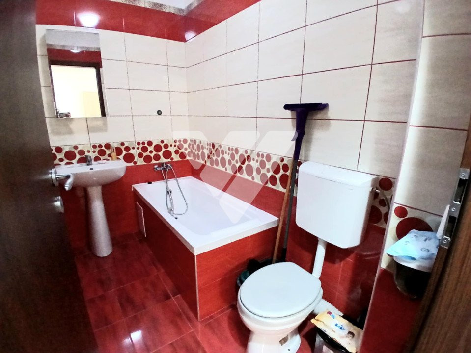Apartament 2 camere mobilat etaj 2 zona Magnolia Sibiu 