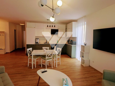 De închiriat – Apartament 3 camere decomandate în zona Kogălniceanu