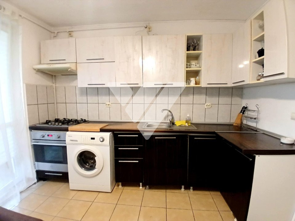Apartament 2 camere mobilat si balcon 10 mp etaj 1 zona Tilisca Sibiu
