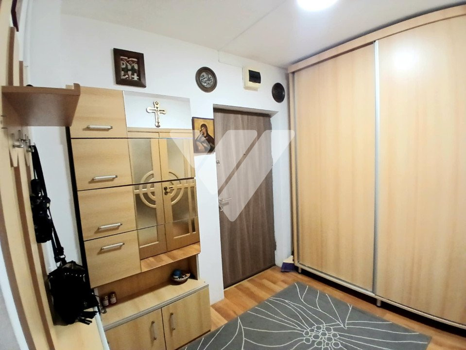 Apartament 2 camere mobilat si balcon 10 mp etaj 1 zona Tilisca Sibiu