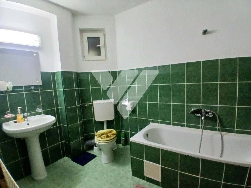 Apartament 2 camere mobilat si balcon 10 mp etaj 1 zona Tilisca Sibiu