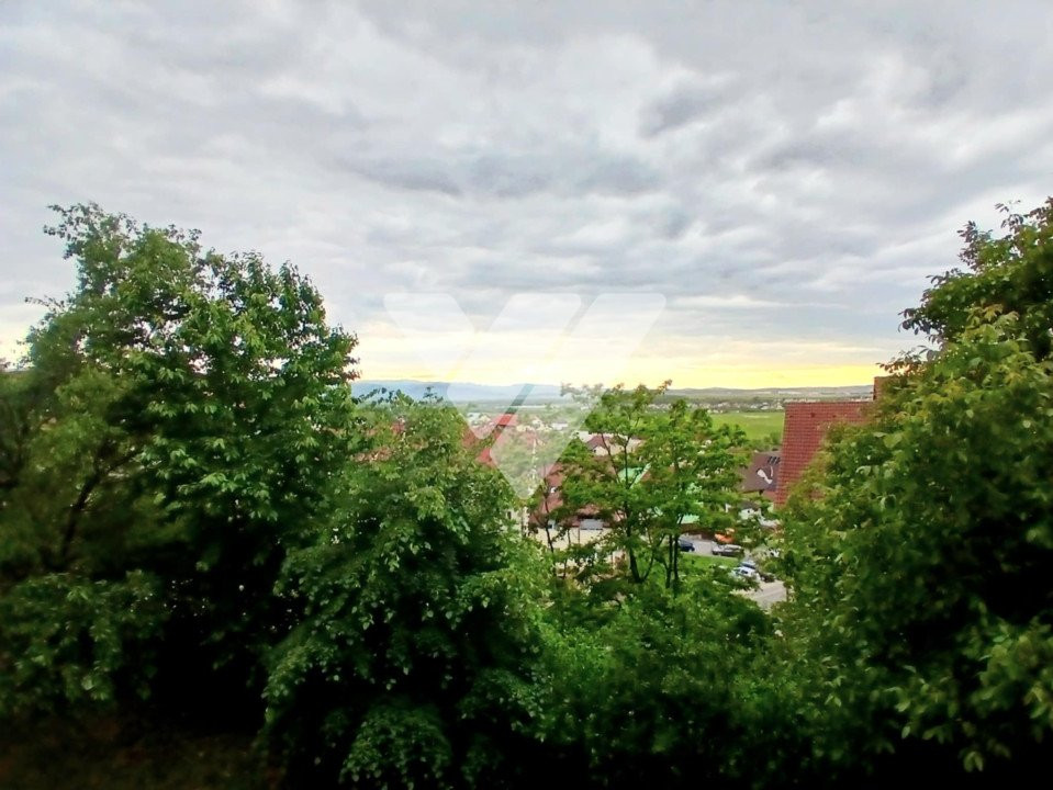 Apartament 2 camere mobilat si balcon 10 mp etaj 1 zona Tilisca Sibiu