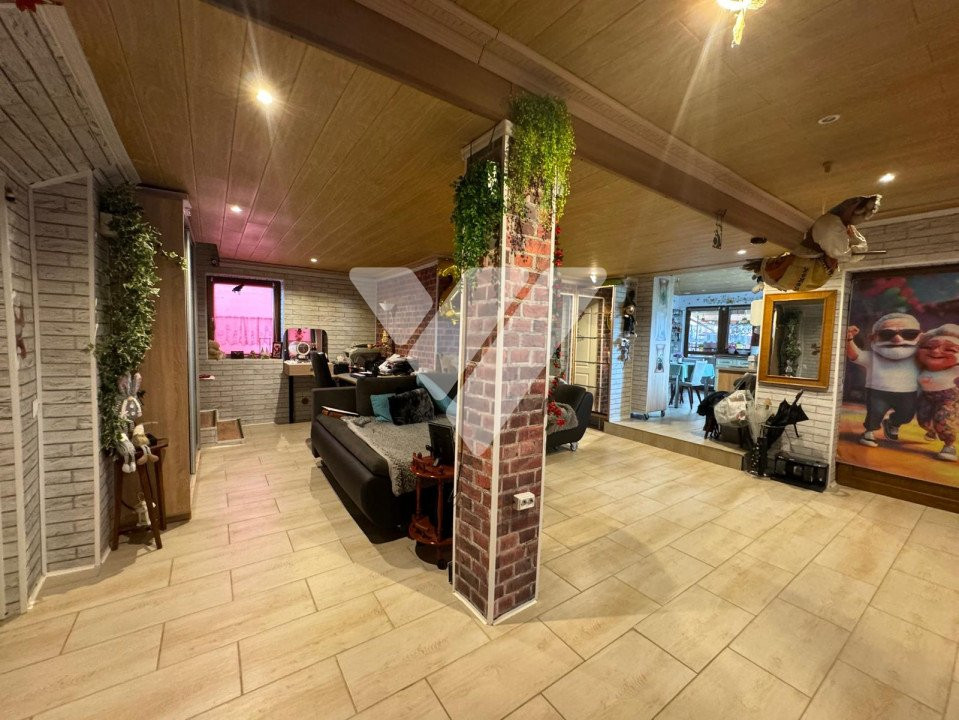 Casa individuala 4 camere 3 bai de vanzare in Sibiu zona Ciresica