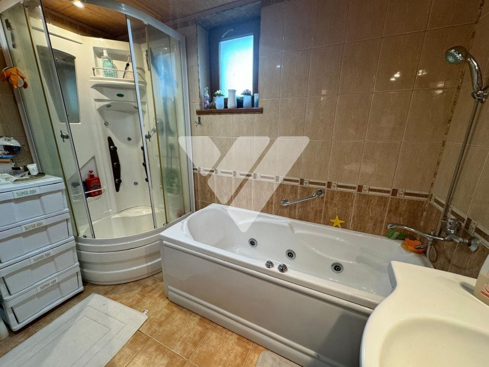 Casa individuala 4 camere 3 bai de vanzare in Sibiu zona Ciresica