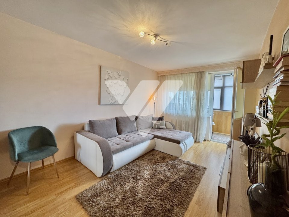 Apartament 3 camere 2 bai decomandat mobilat 65 mp - Aleea Streiu