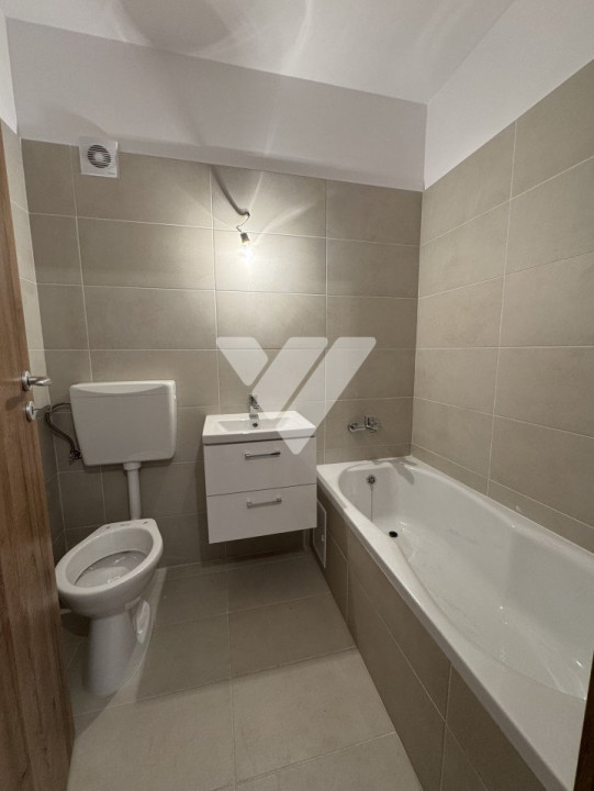 Apartament 3 camere 2 bai 68 mp utili etaj 3 la cheie - Doamna Stanca 