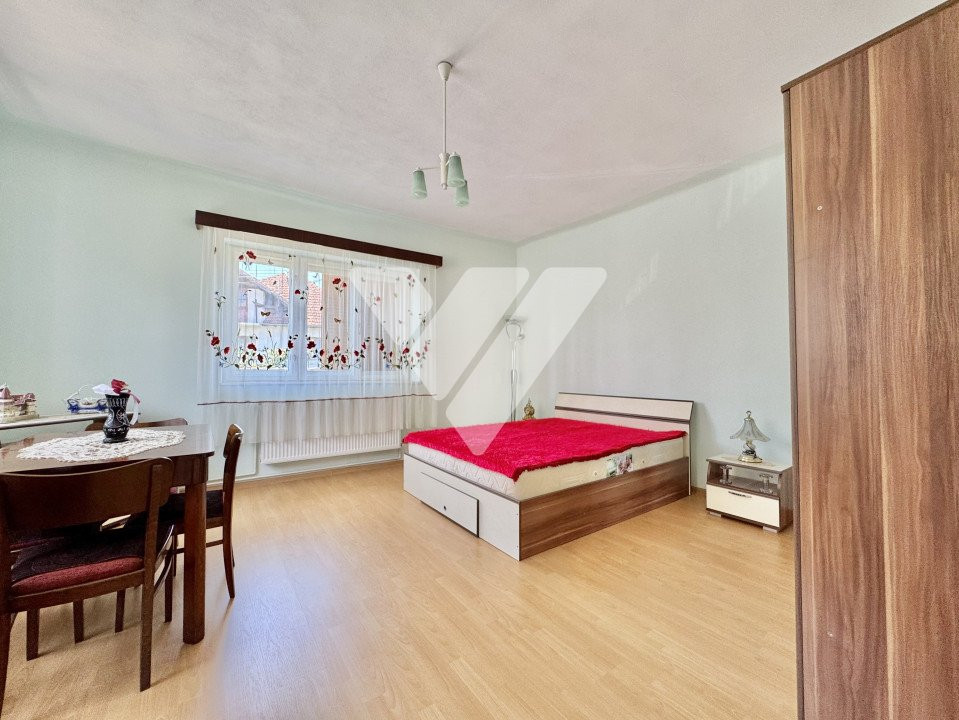  Casă cu livadă, la poalele Transfăgărășanului – Cârțișoara Sibiu