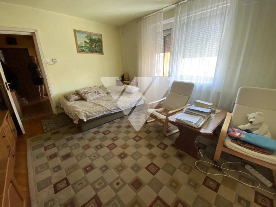 Apartament 3 camere mobilat de vanzare zona Cedonia Sibiu