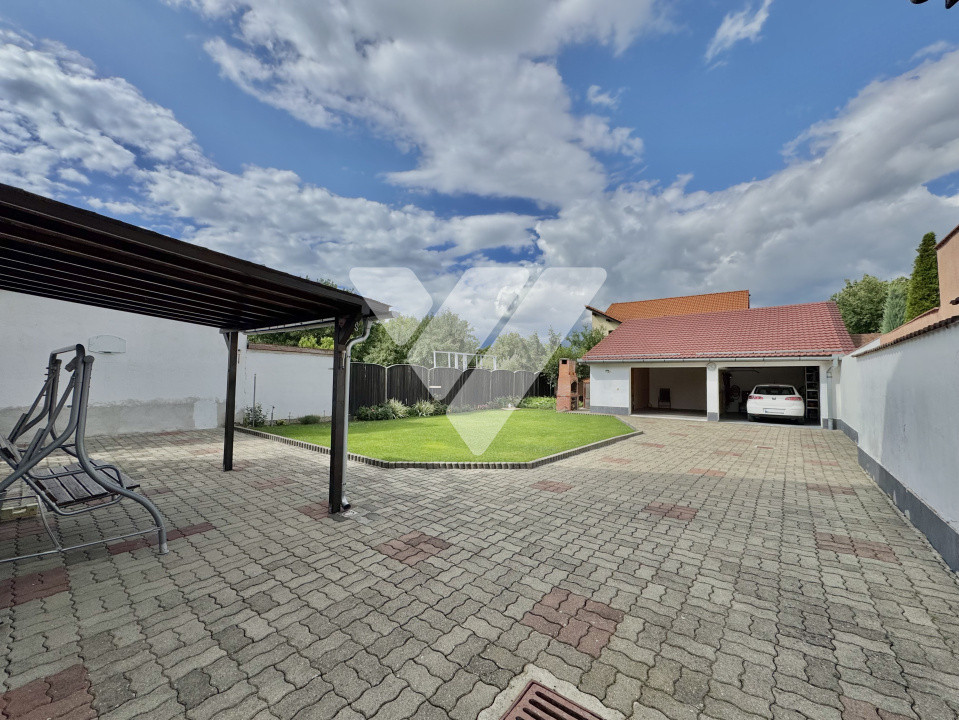 Apartament la casă – 4 camere + demisol util + curte și garaj -Sibiu