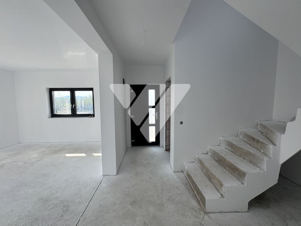 Casa noua inviduala 4 camere 2 bai si teren 290 mp in Cristian Sibiu