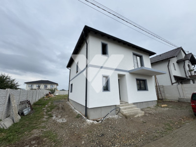 Casa noua inviduala 4 camere 2 bai si teren 290 mp in Cristian Sibiu