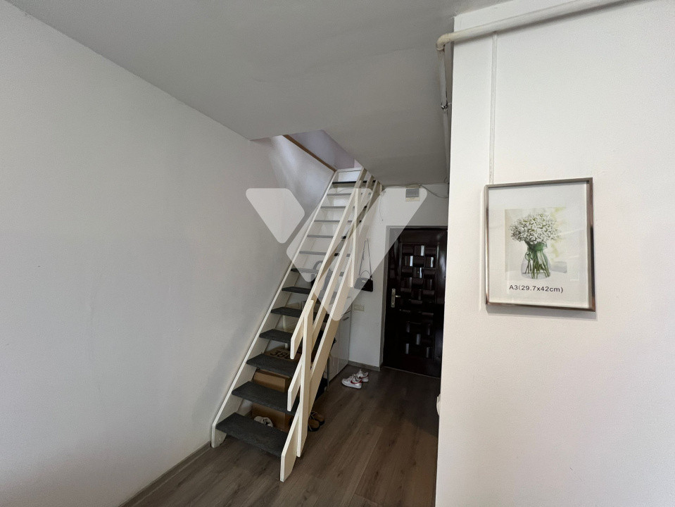 Apartament tip mansarda 2 camere de vanzare - zona Terezian Sibiu