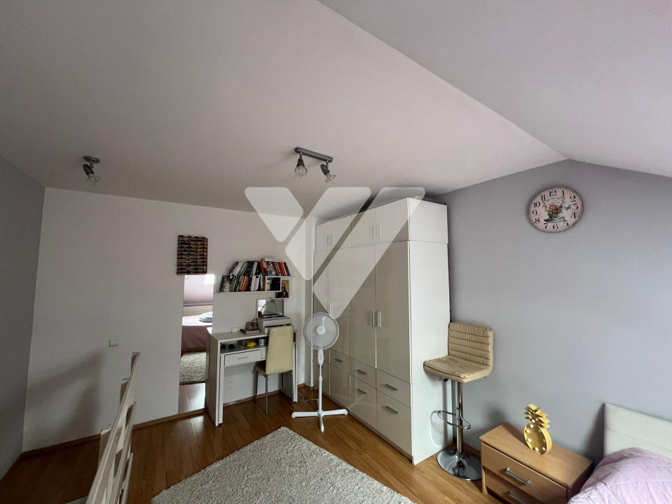Apartament tip mansarda 2 camere de vanzare - zona Terezian Sibiu