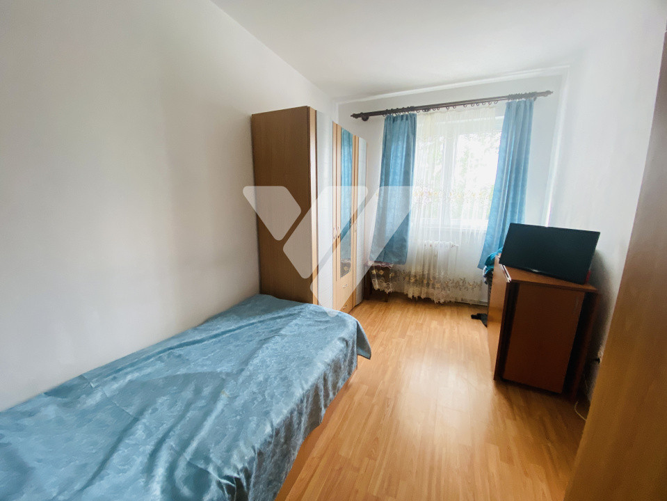 Apartament 3 camere etaj 1 mobilat de vanzare - zona Hipodrom Sibiu