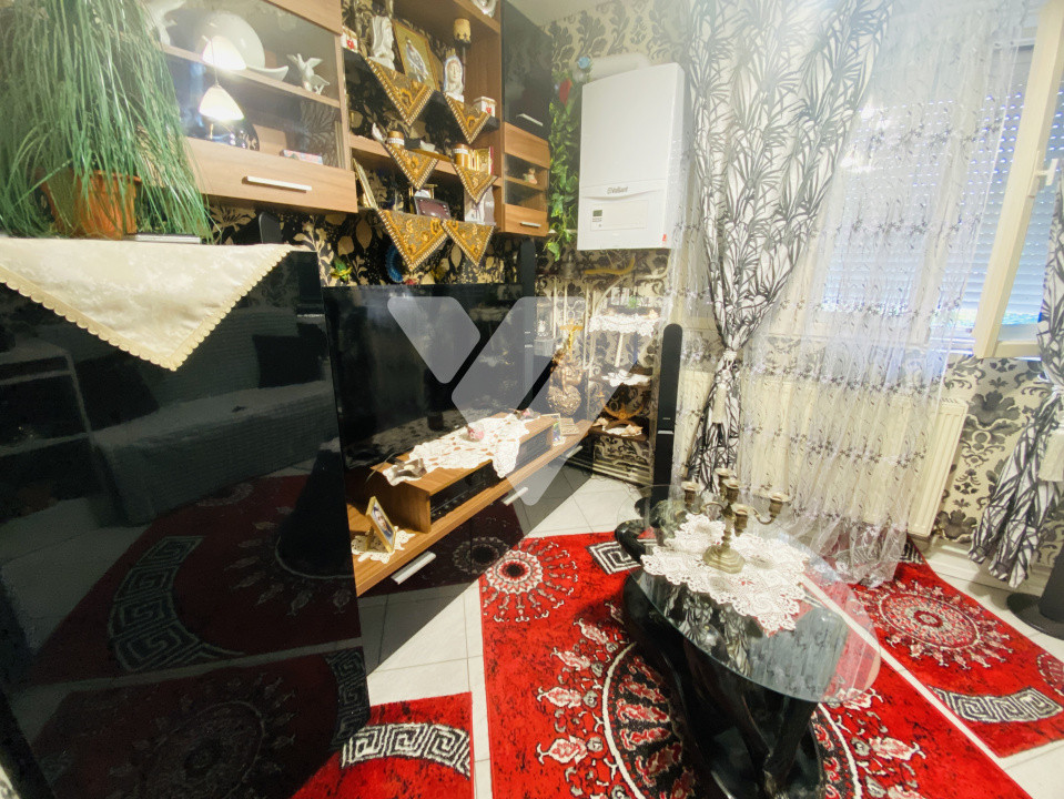 Garsoniera de vanzare, etaj 2, zona Vasile Aaron